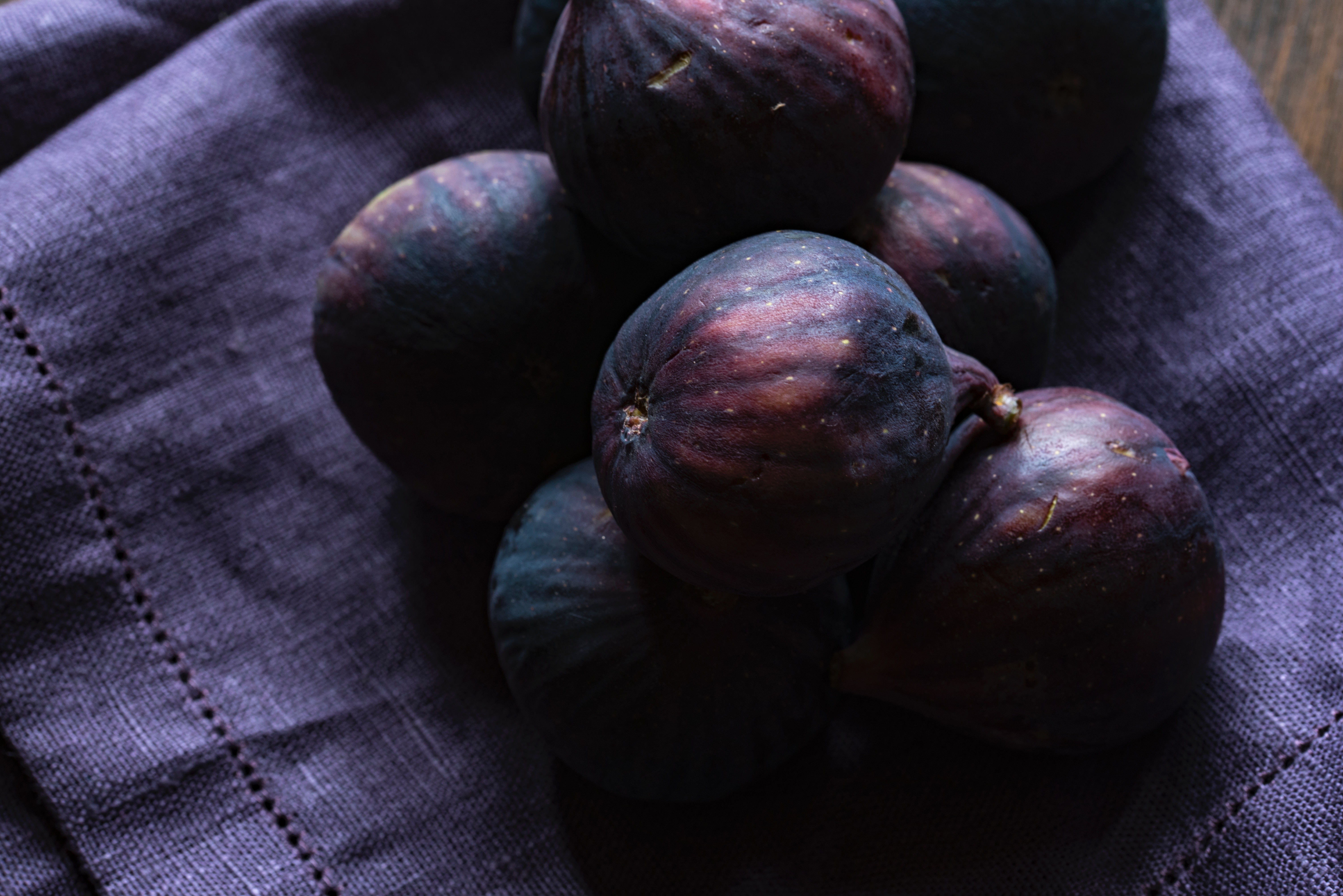 Purple figs on purple cloth